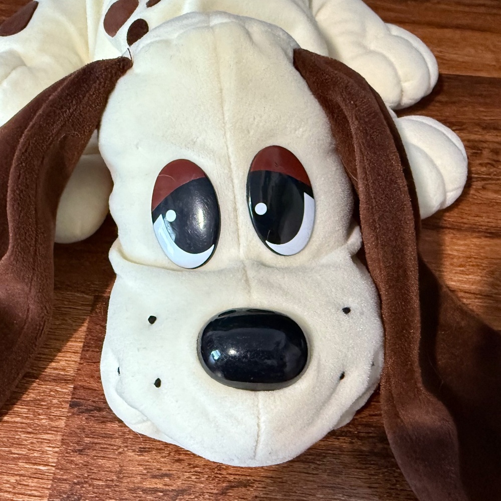 Vintage Pound Puppy Stuffed Animal - Picture 9 of 11